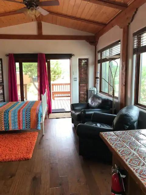 Casita Luna Canada de los Alamos المظهر الخارجي الصورة